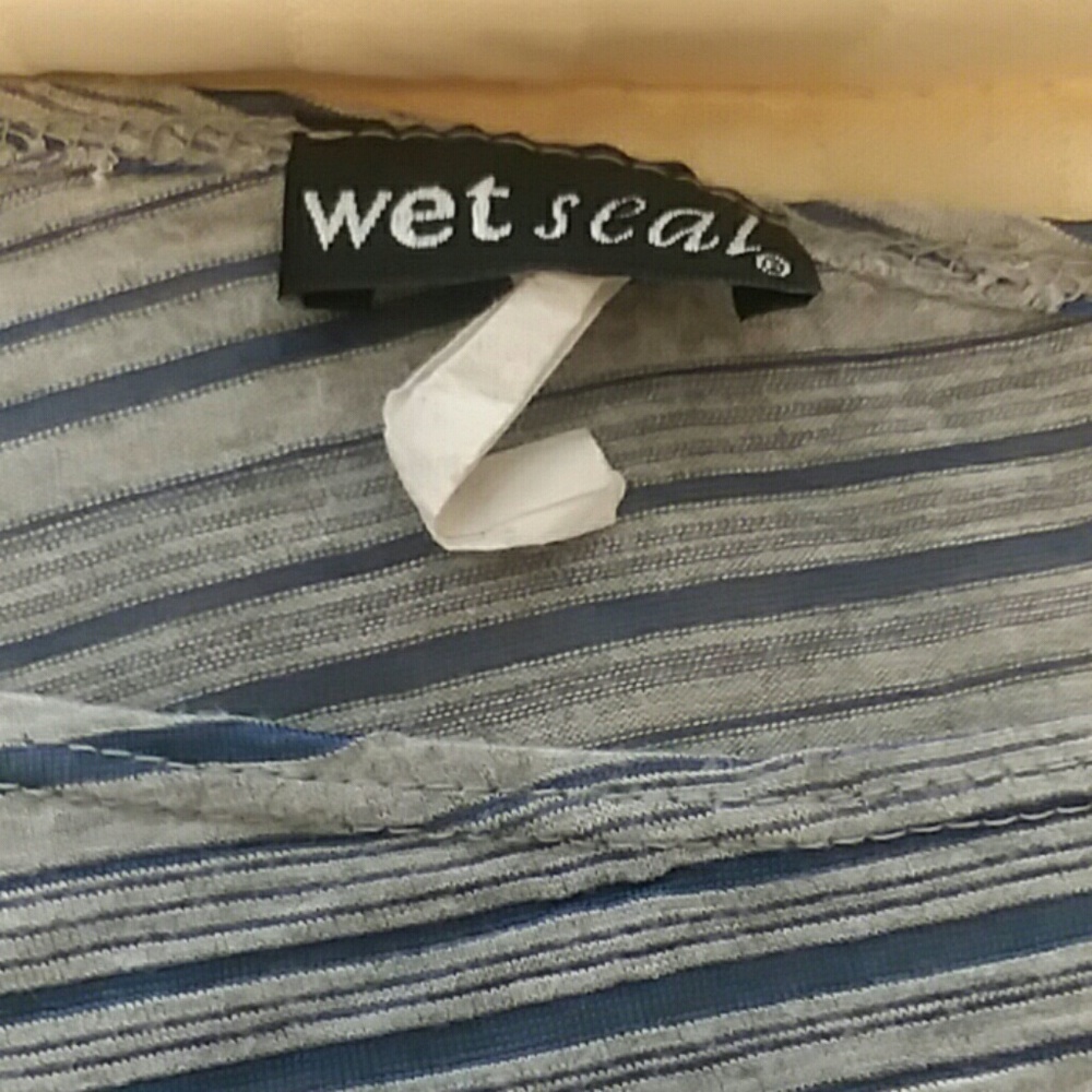Shirt - Picture 2 of 2